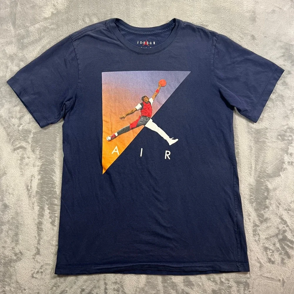 JORDAN Sportswear Club Novelty Tee Mens Small Navy Good Air Jordan Graphic Print